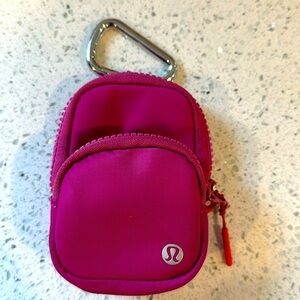 Lululemon nano pouch